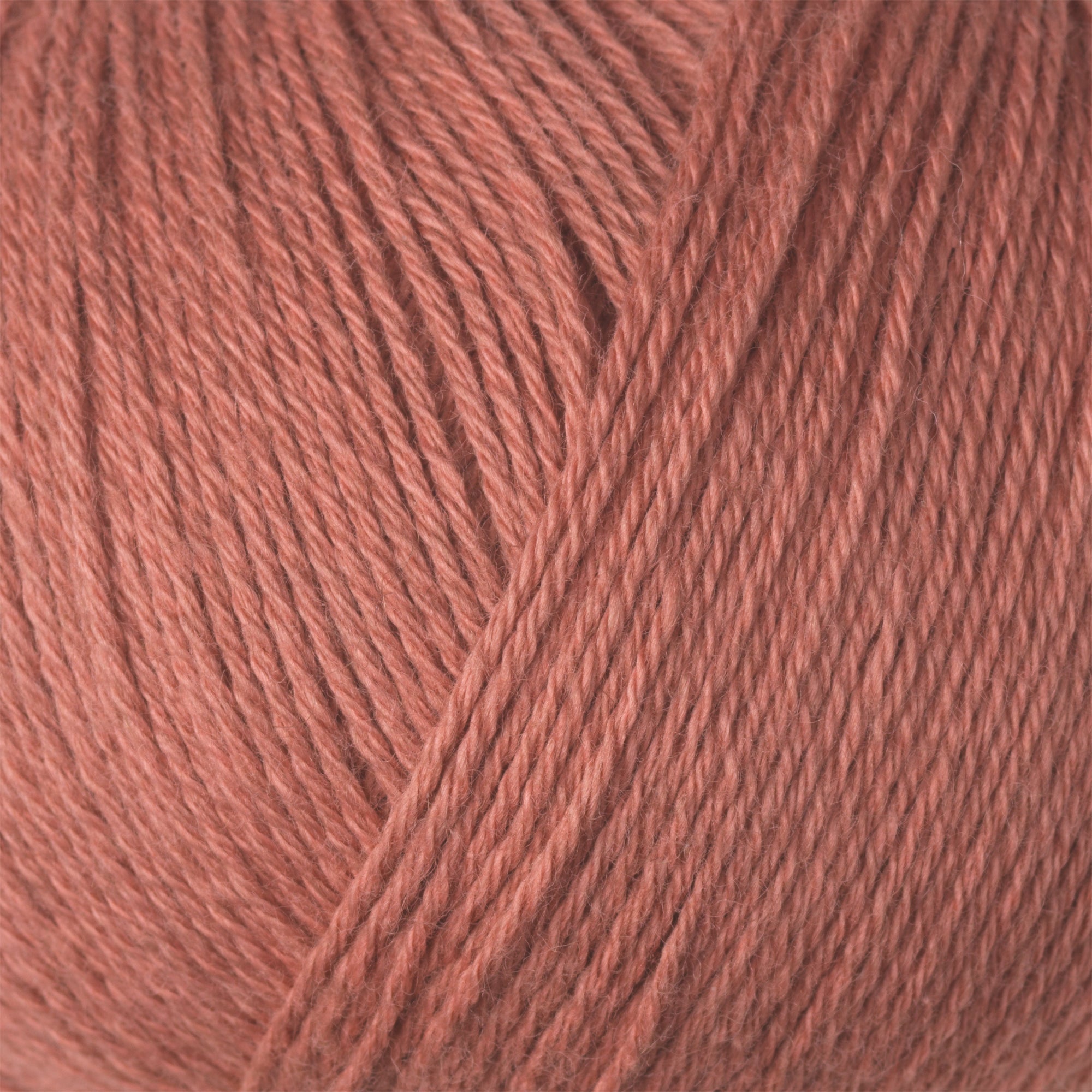 Knitting for Olive Cotton Merino Terracotta Rose ile yumuşak, nefes alan ve kalıcı projeler yaratın.