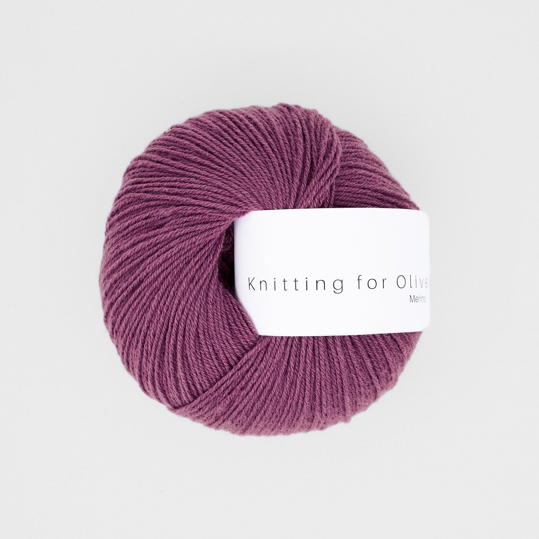 Knitting for Olive Merino Blackberry Ice Cream ile yumuşak ve canlı renkleri birleştirin.
