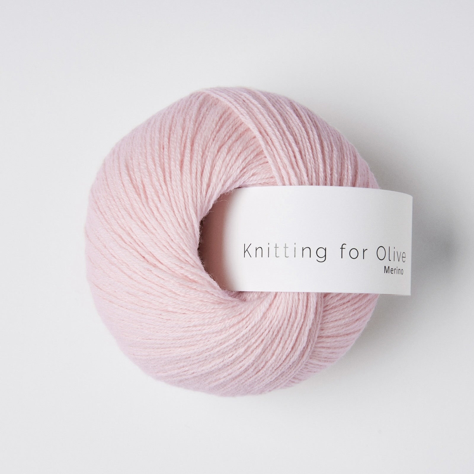 Knitting for Olive Merino Cherry Blossom ile yumuşak, canlı ve bebek hassasiyetinde iplik projeleri örün.