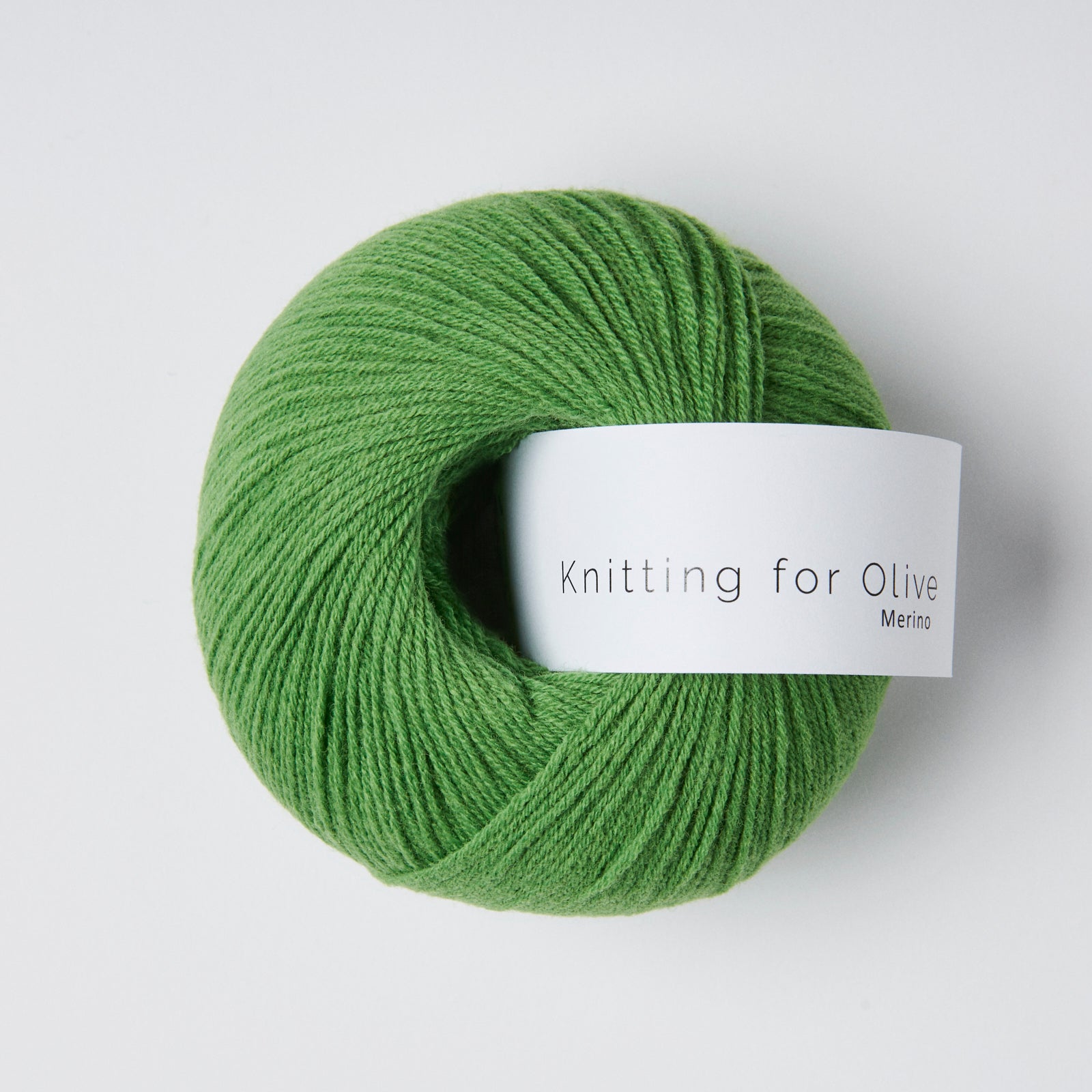 Knitting for Olive Merino'nun Clover Green ipliği, yumuşak ve dayanıklı yapısıyla örgülerinize zarif bir dokunuş katar.