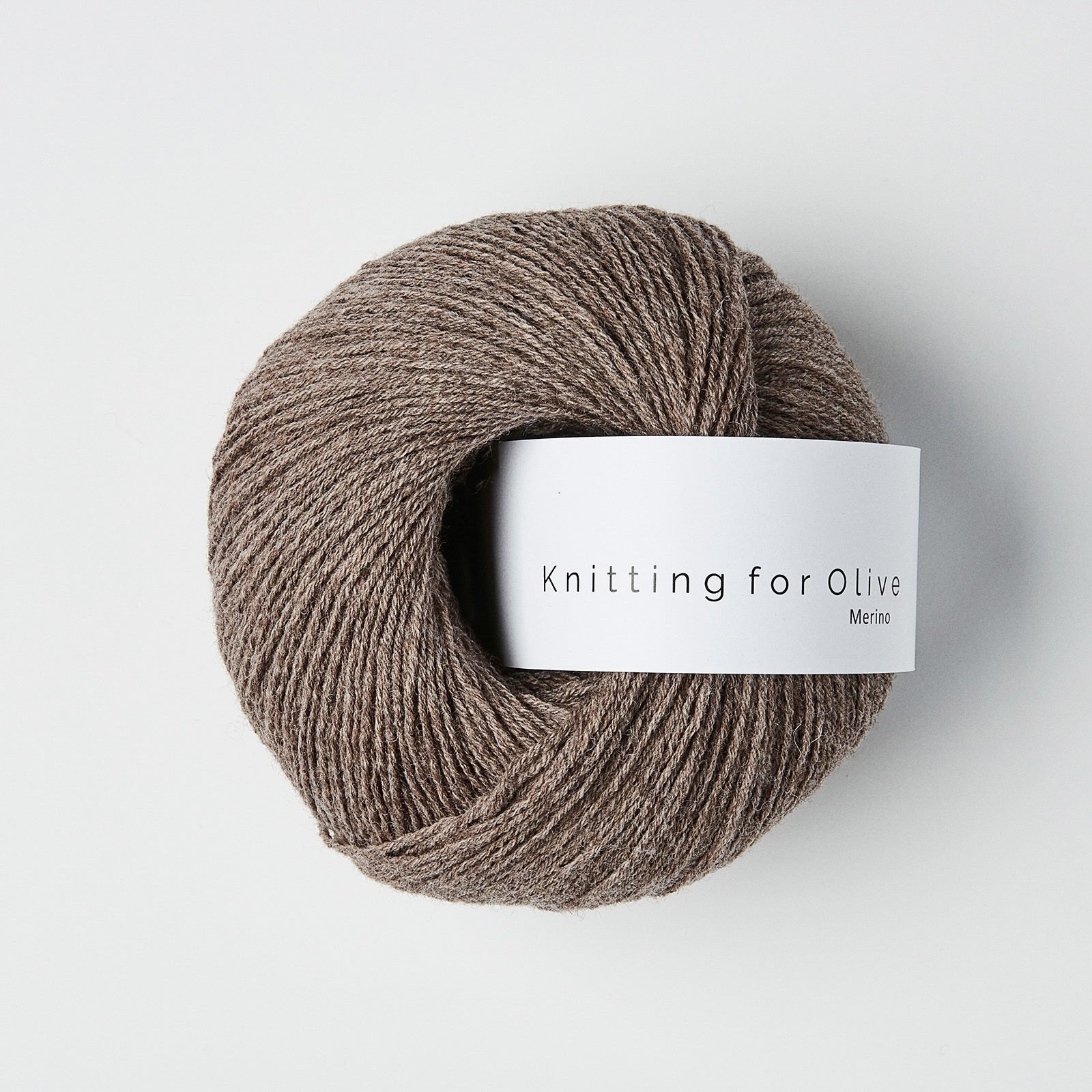 Knitting for Olive Merino Hazel ile yumuşak, dayanıklı ve her yaşa uygun mükemmel renk konforu.