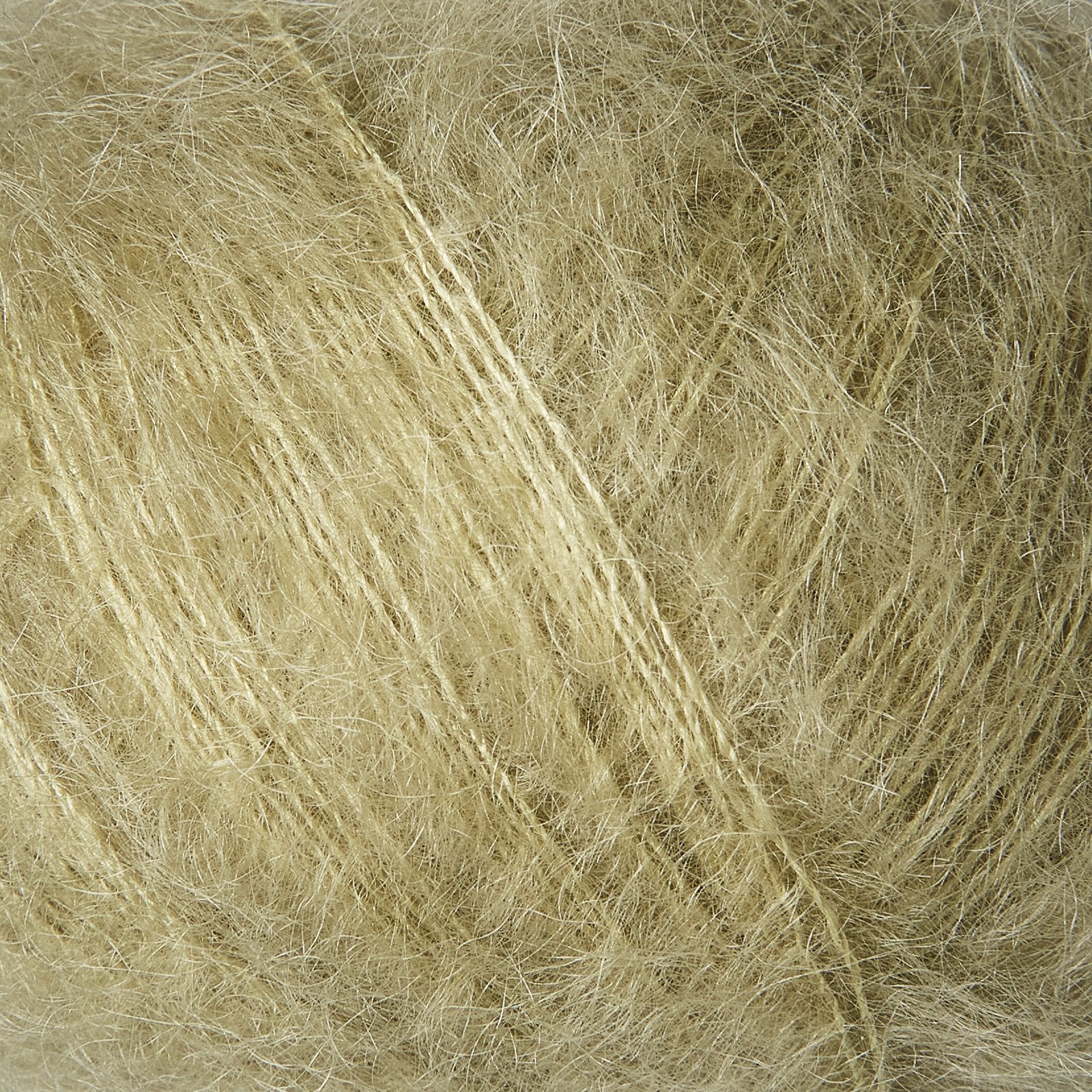 Knitting for Olive Soft Silk Mohair ipliği, Fennel Seed rengiyle örgülerinize yumuşaklık ve zarif bir dokunuş katar.