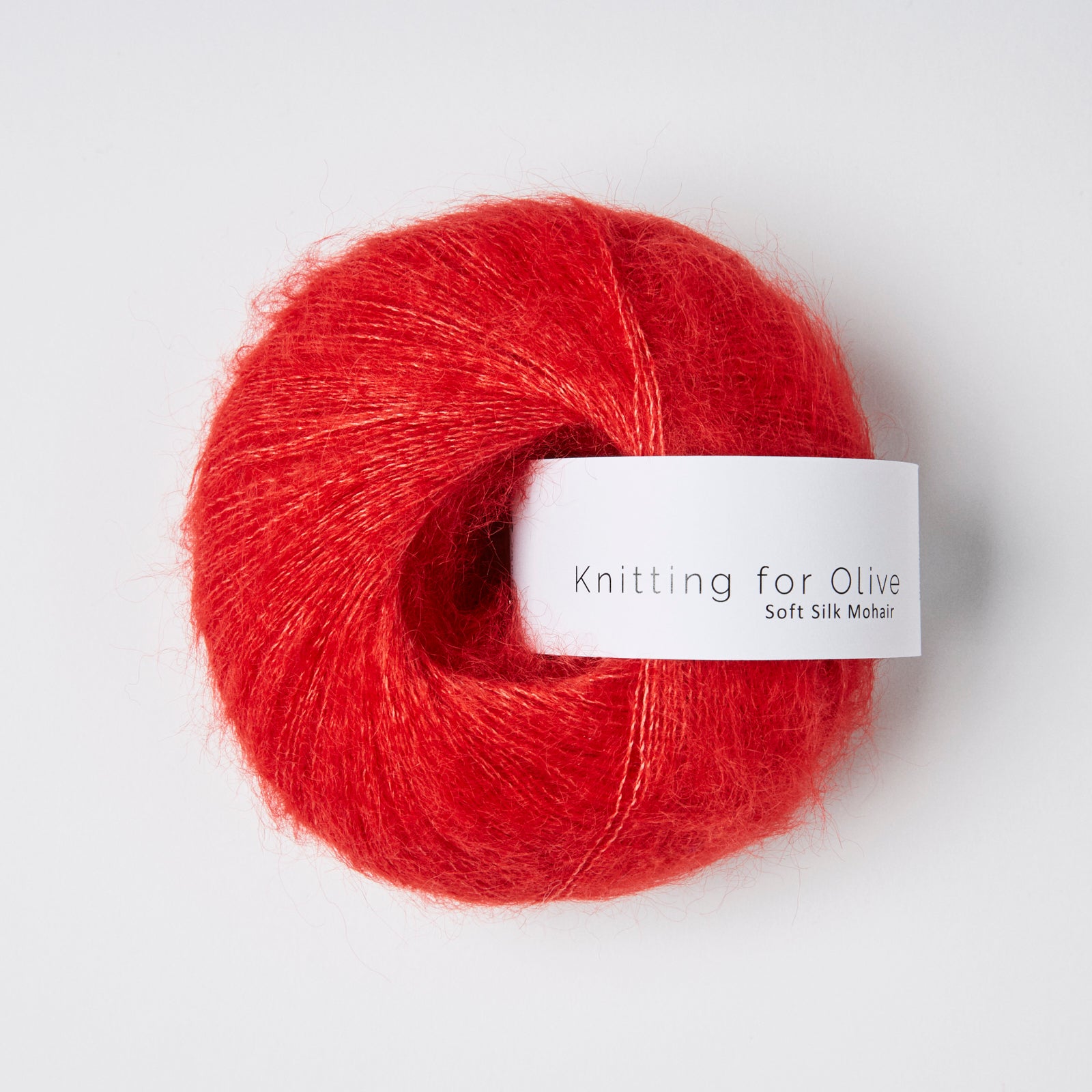 Knitting for Olive Soft Silk Mohair ile kırmızı kuş üzümü tonunda yumuşak ve hafif bir dokunuş.