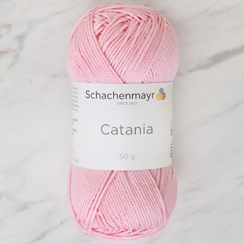 Schachenmayr Catania 50gr pembe el örgü ipi, yumuşak dokusu ve canlı rengiyle projelerinize zarafet katar.
