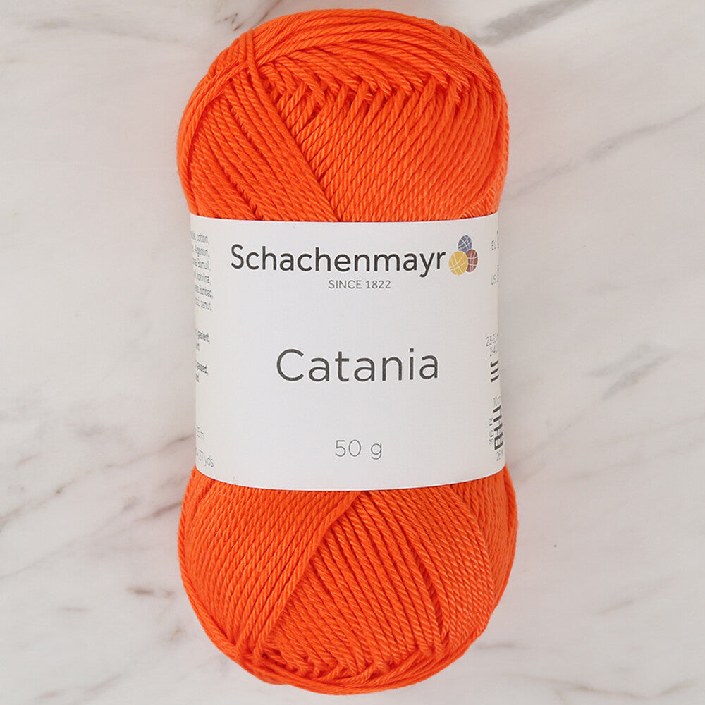 Schachenmayr Catania 50gr turuncu el örgü ipi, yumuşak ve dayanıklı yapısıyla projelerinize canlılık katar.