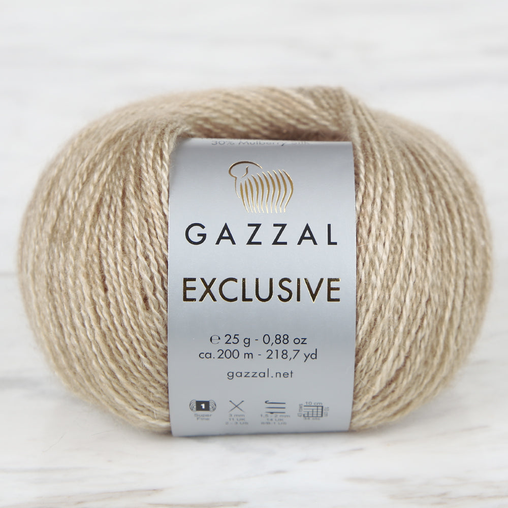 Gazzal Exclusive bej el örgü ipi 9904 ile yumuşak dokulu huzurlu tasarımlar yaratın.