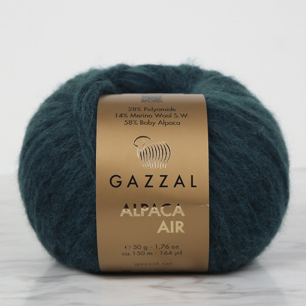 Gazzal Alpaca Air Petrol Yeşili el örgü ipi, doğal şıklık ve yumuşak dokusuyla projelerinize canlılık katar.