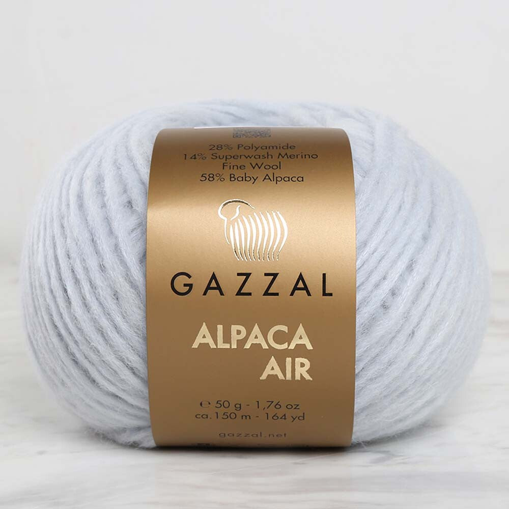 Gazzal Alpaca Air Buz Mavisi ile hafif, sıcak ve yumuşak el örgü projeleri yaratın.