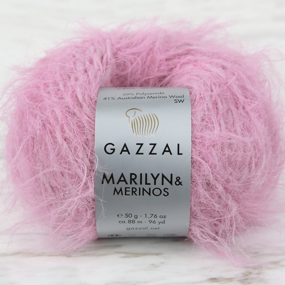 Gazzal Marilyn&Merinos lila el örgü ipi 8255, yumuşak dokusu ve canlı rengiyle örgü projelerinize zarafet katar.