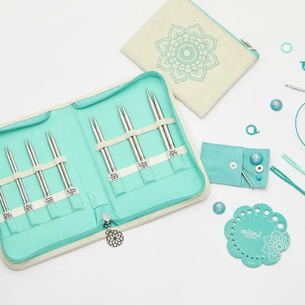 KNITPRO The Mindful 10 cm kısa şiş seti ile huzurlu örgü deneyimi ve el becerinizi geliştirin.