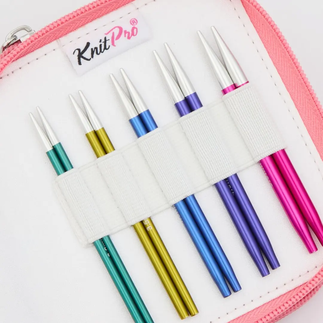 Knitpro Zing kısa uçlu alüminyum şiş setiyle ergonomik ve hafif örgü keyfi.