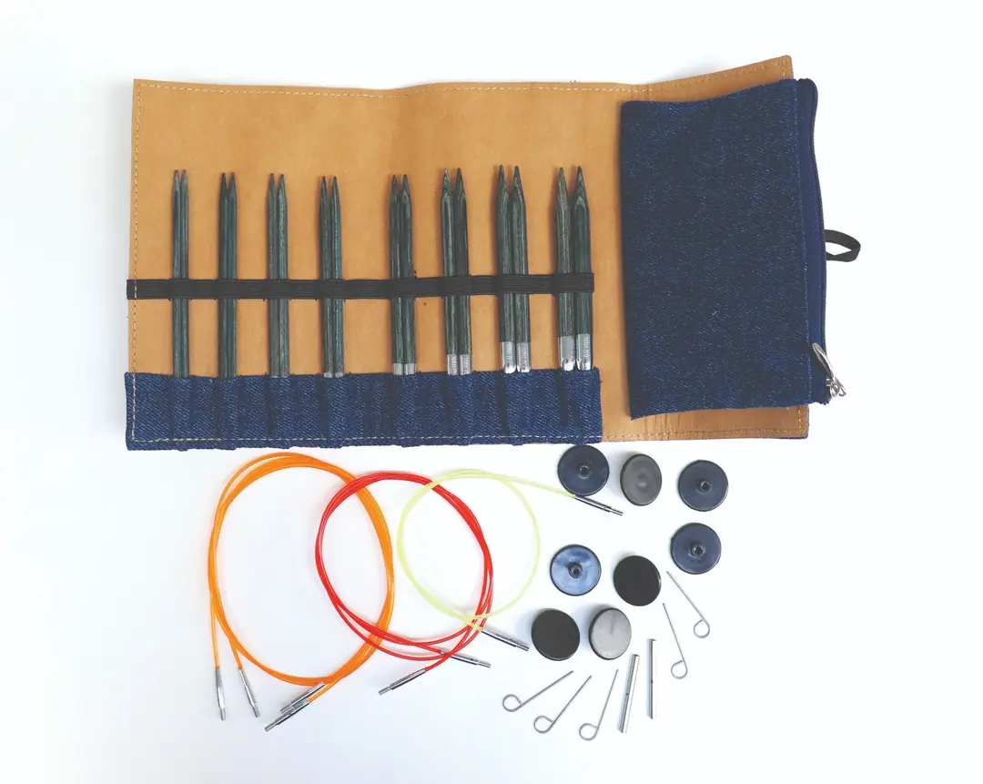 KNITPRO INDIGO WOOD 13 cm değiştirilebilir misinalı şiş seti doğal ahşap konforuyla kusursuz örgü deneyimi sunar.